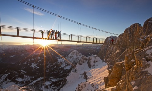 Die Brücke ins Nichts am Dachstein - © Herbert Raffalt